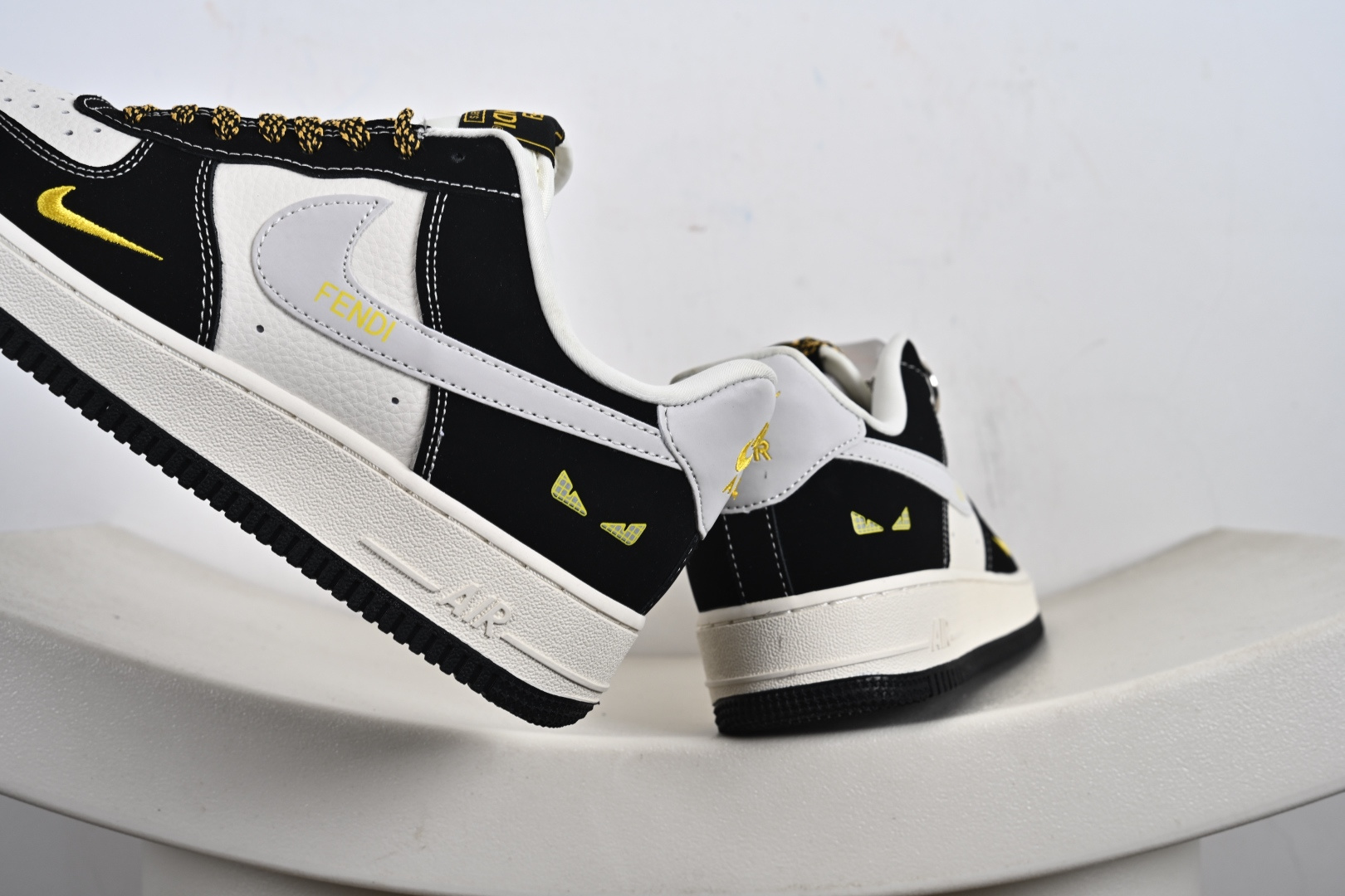 定制版 Nike Air Force 1'07 Low 芬迪联名 黑猫 空军一号低帮休闲板鞋 DX1888-099