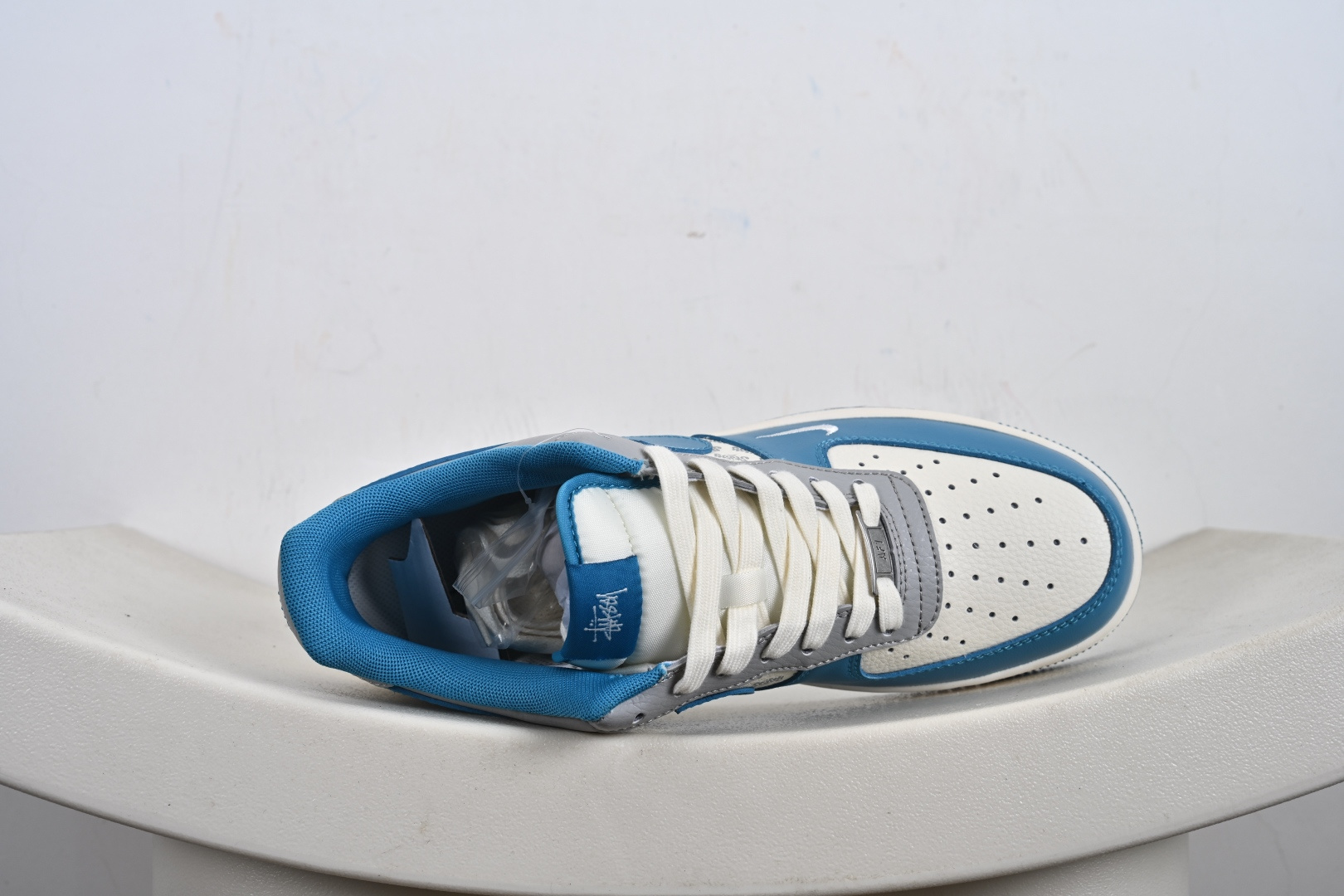 定制版 Nike Air Force 1'07 Low 斯图西联名 奶白蓝灰 空军一号低帮休闲板鞋 XD2588-607