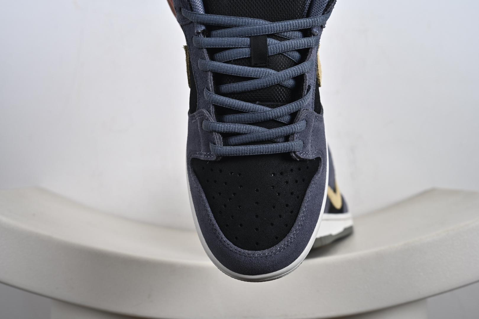 240 NIKE SB DUNK LOW PRO 联名款 耐克 低帮休闲运动板鞋 HF3063-002