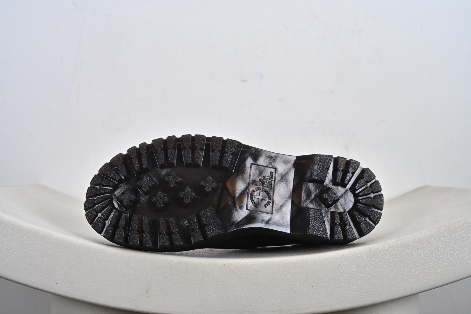 260 Dr.Martens 马汀博士马丁靴 1461系列3孔低帮牛津厚底款 R1182