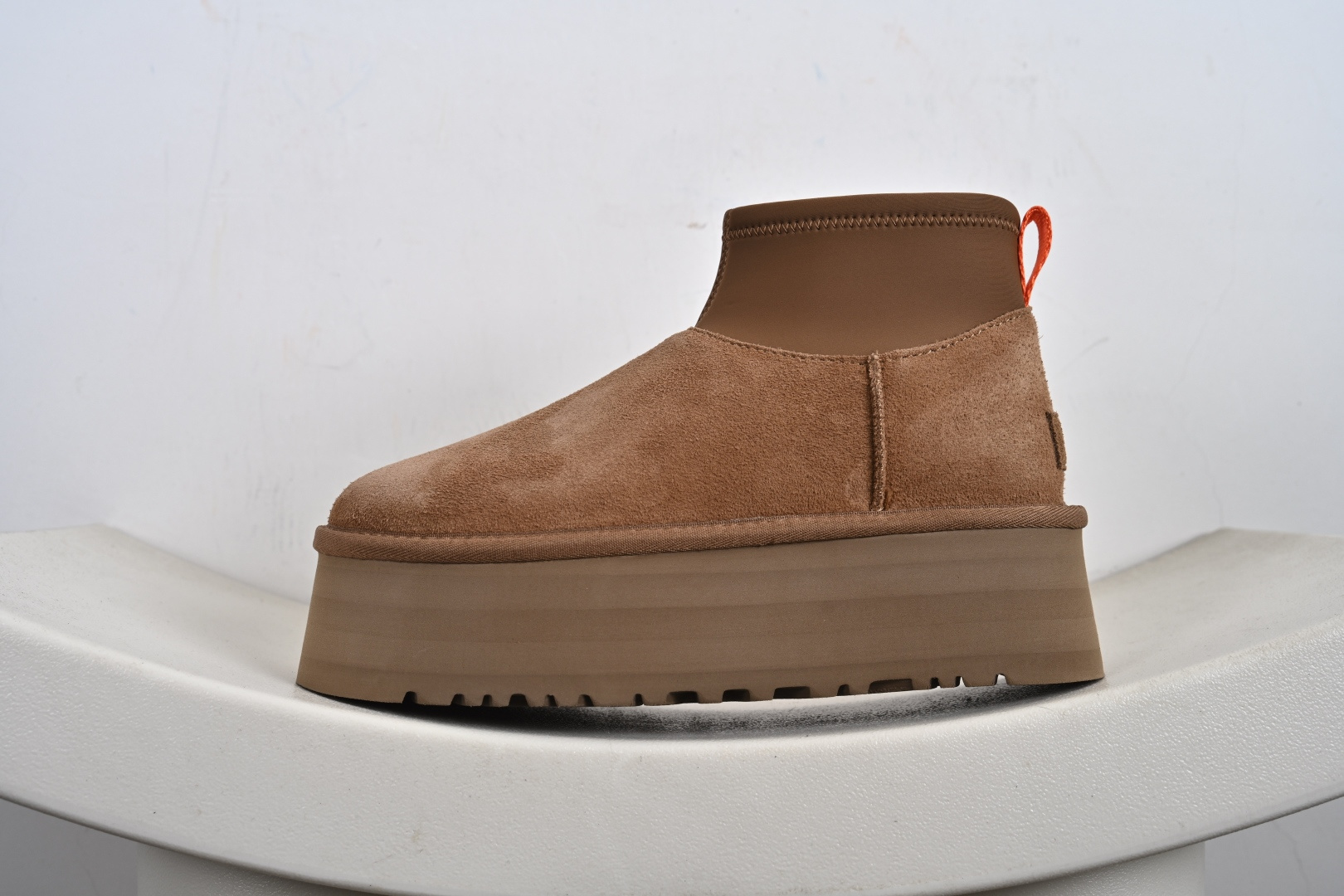 200 官方经典款 羊皮毛一体雪地靴