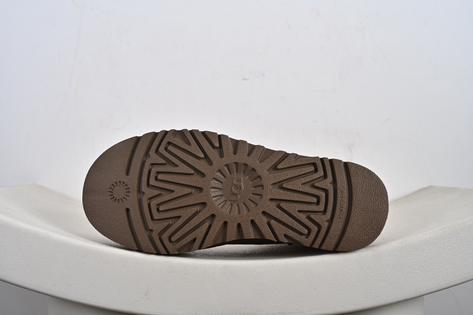 200 官方经典款 羊皮毛一体雪地靴