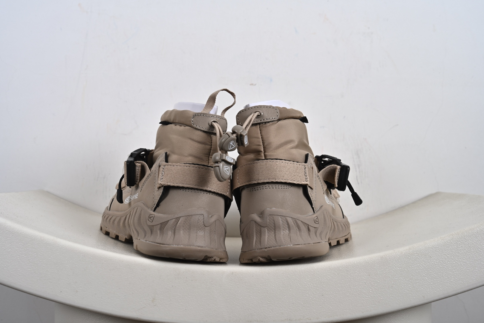 240 KEEN HOODZERRA男女士抗水保暖加绒绑带雪地靴短靴 1027980-102