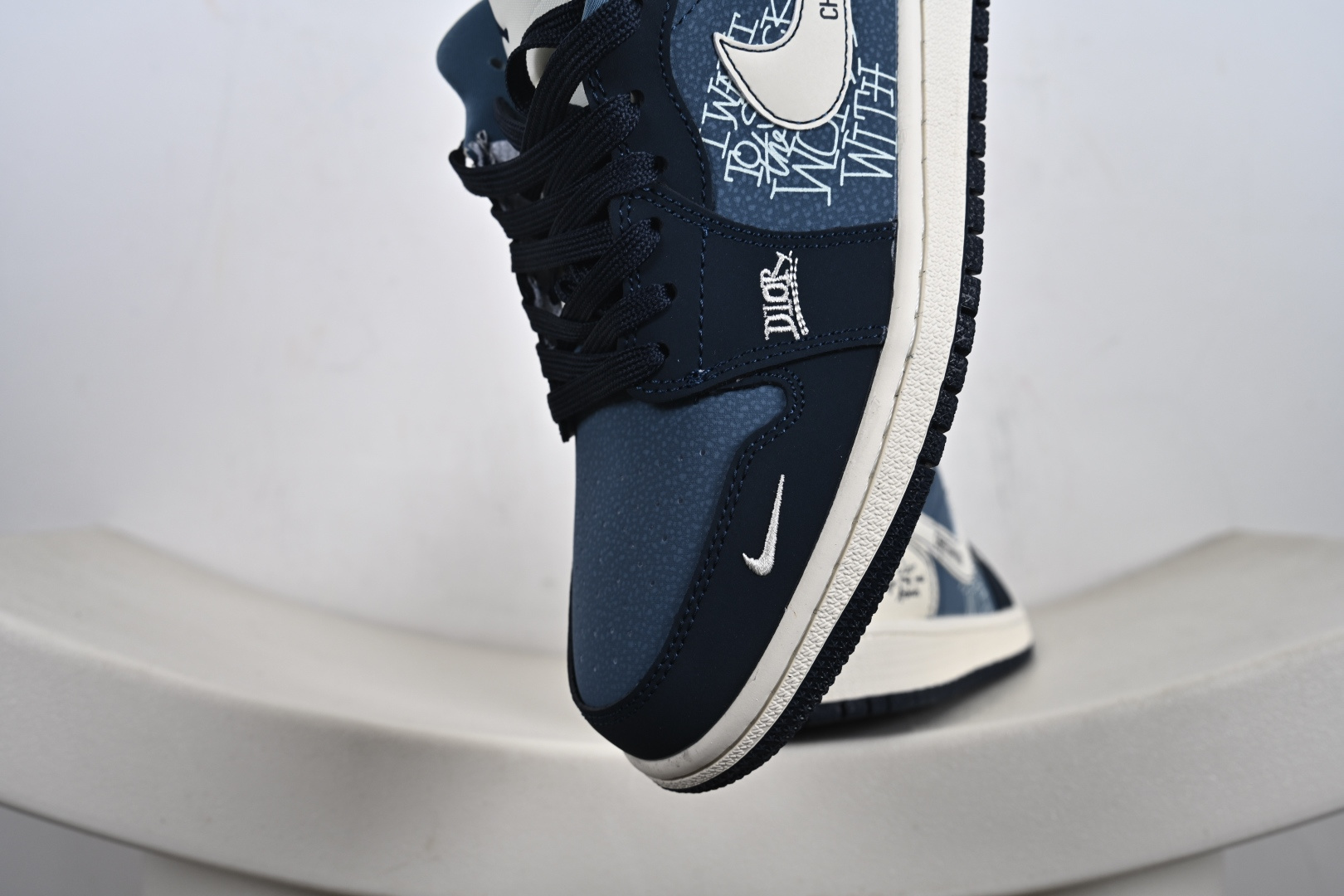 260 Dior x Air Jordan 1 Low 海军蓝渡鸦 LD8888-006