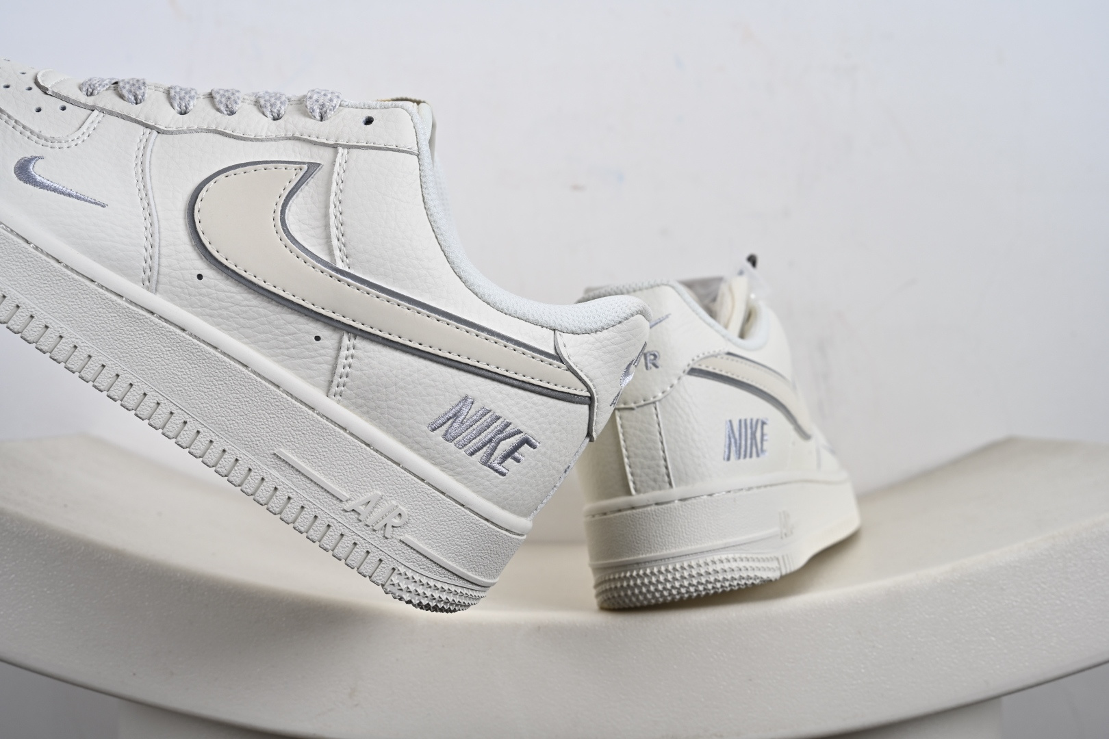 240 定制版 Air Force 1 '07 Low “NK刺绣”空军一号 低帮 运动休闲鞋 CS5288-045