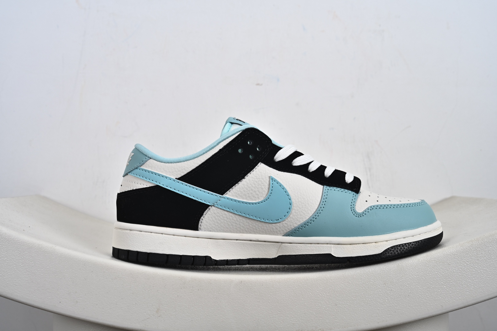 Bape x Nike Dunk Low 米黑蓝双勾 SJ8888-002-莆田鞋,莆田鞋货源,高仿鞋,高仿鞋货源,安福档口,莆田高仿鞋,莆田鞋批发,高仿鞋批发,莆田高仿运动鞋,高仿运动鞋,莆田运动鞋 Bape x Nike Dunk Low 米黑蓝双勾 SJ8888-002