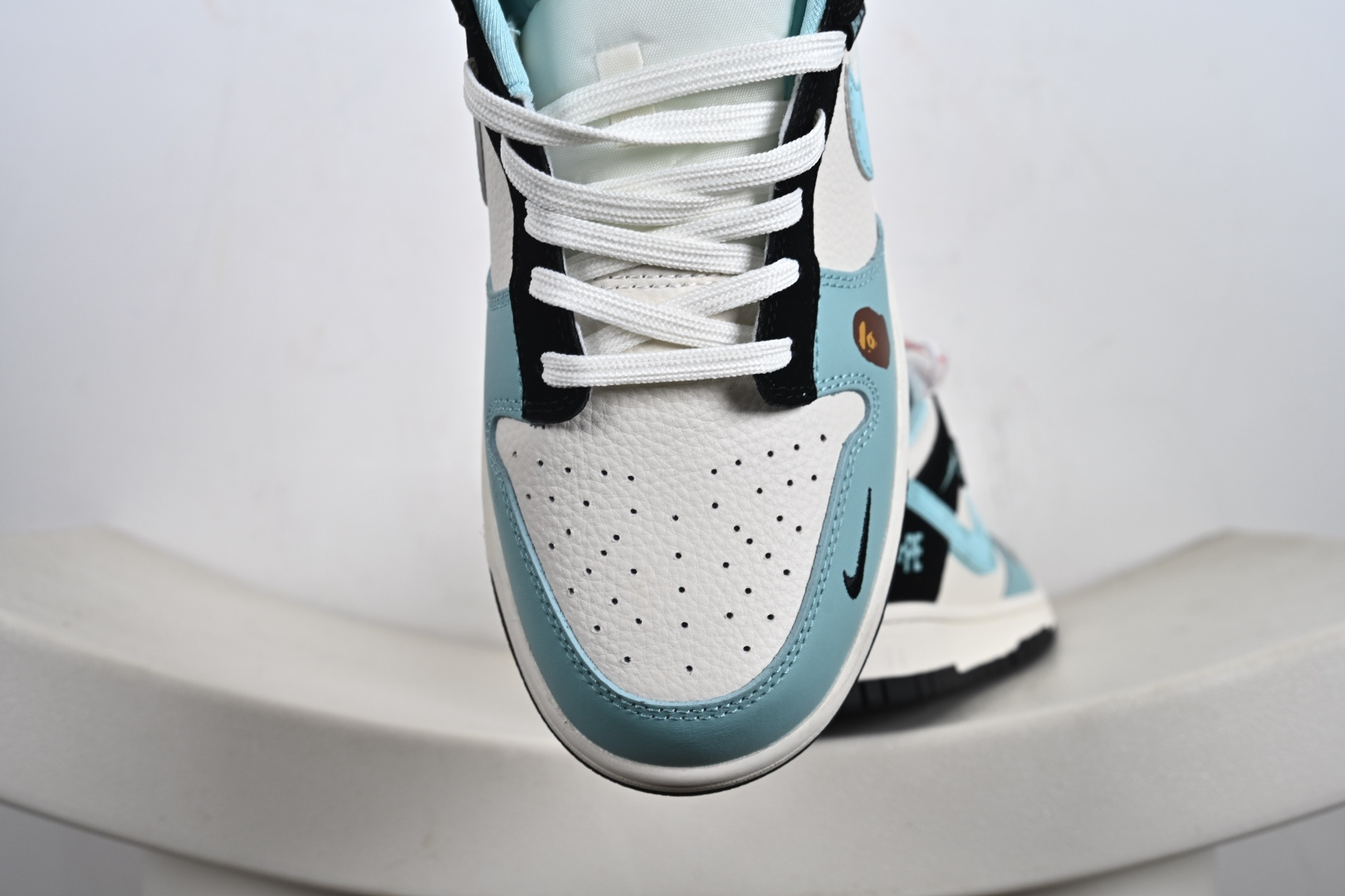 Bape x Nike Dunk Low 米黑蓝双勾 SJ8888-002-莆田鞋,莆田鞋货源,高仿鞋,高仿鞋货源,安福档口,莆田高仿鞋,莆田鞋批发,高仿鞋批发,莆田高仿运动鞋,高仿运动鞋,莆田运动鞋 Bape x Nike Dunk Low 米黑蓝双勾 SJ8888-002