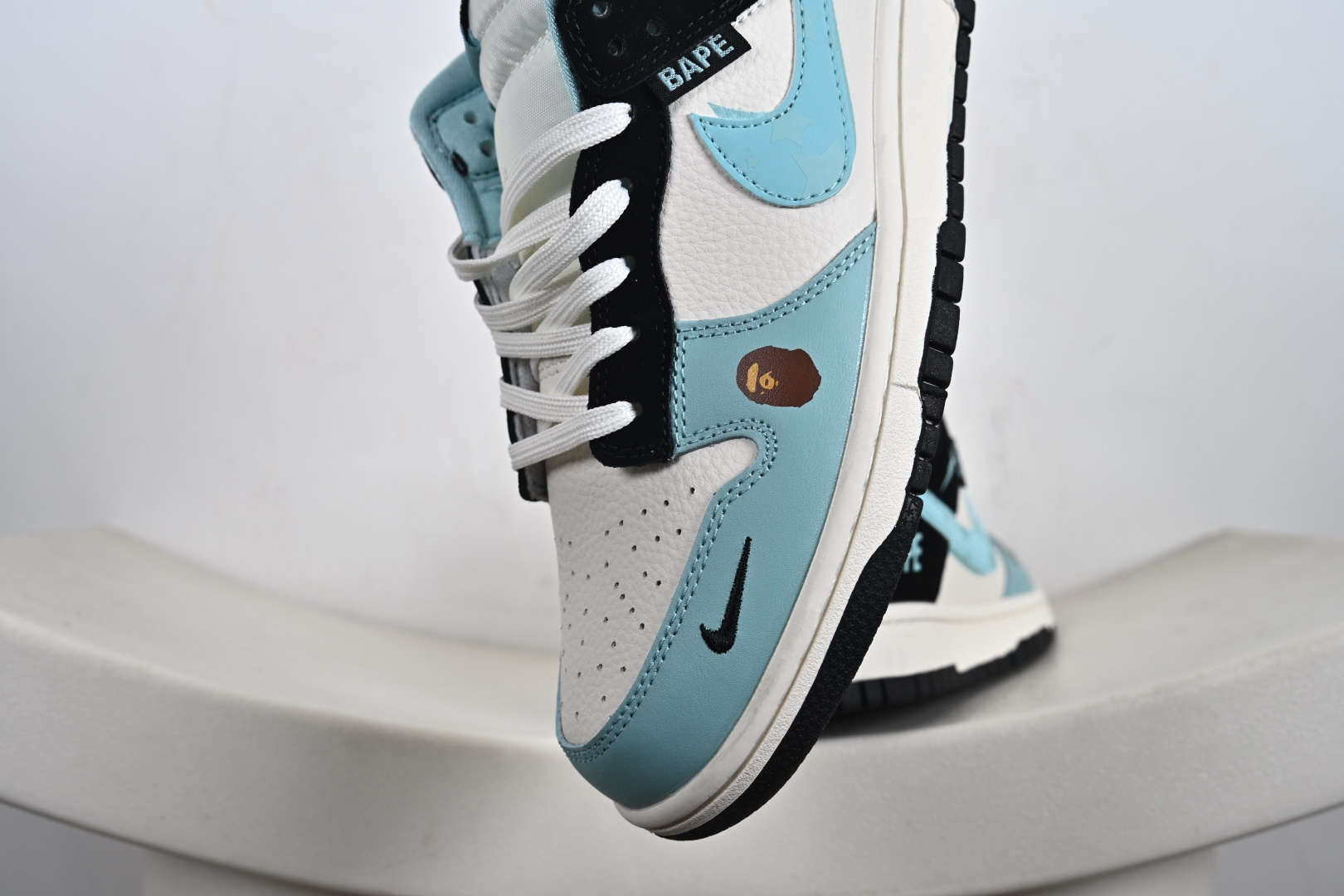 Bape x Nike Dunk Low 米黑蓝双勾 SJ8888-002-莆田鞋,莆田鞋货源,高仿鞋,高仿鞋货源,安福档口,莆田高仿鞋,莆田鞋批发,高仿鞋批发,莆田高仿运动鞋,高仿运动鞋,莆田运动鞋 Bape x Nike Dunk Low 米黑蓝双勾 SJ8888-002