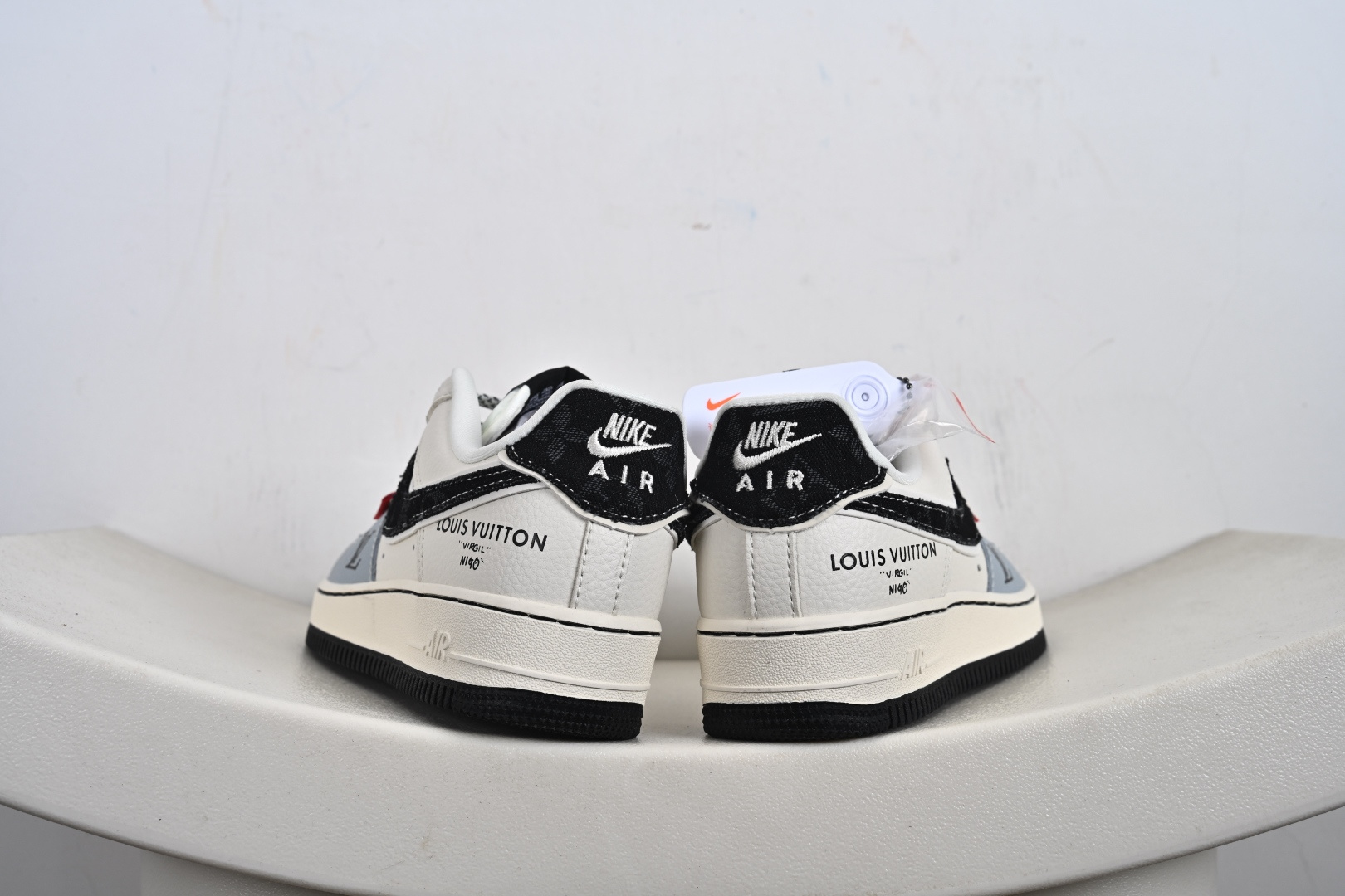 240 NIke AIR FORCE 1'07 LV8 “联名款”空军一号 低帮 运动鞋 休闲鞋 DD1982-320