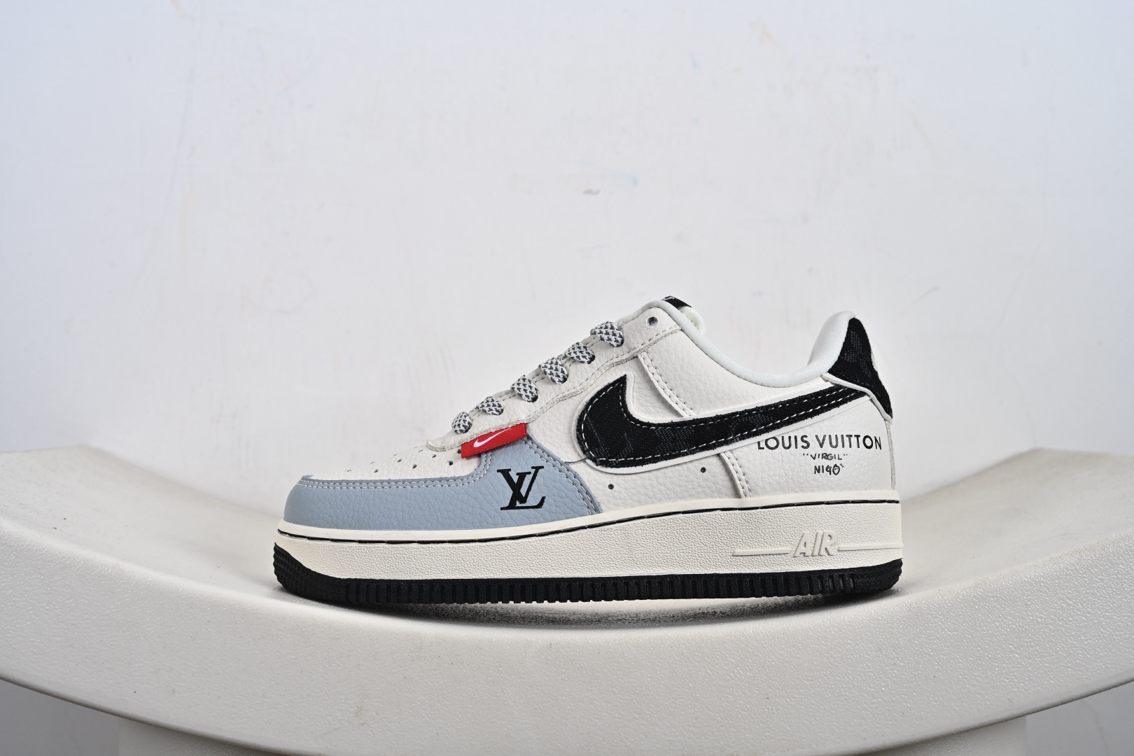 240 NIke AIR FORCE 1'07 LV8 “联名款”空军一号 低帮 运动鞋 休闲鞋 DD1982-320