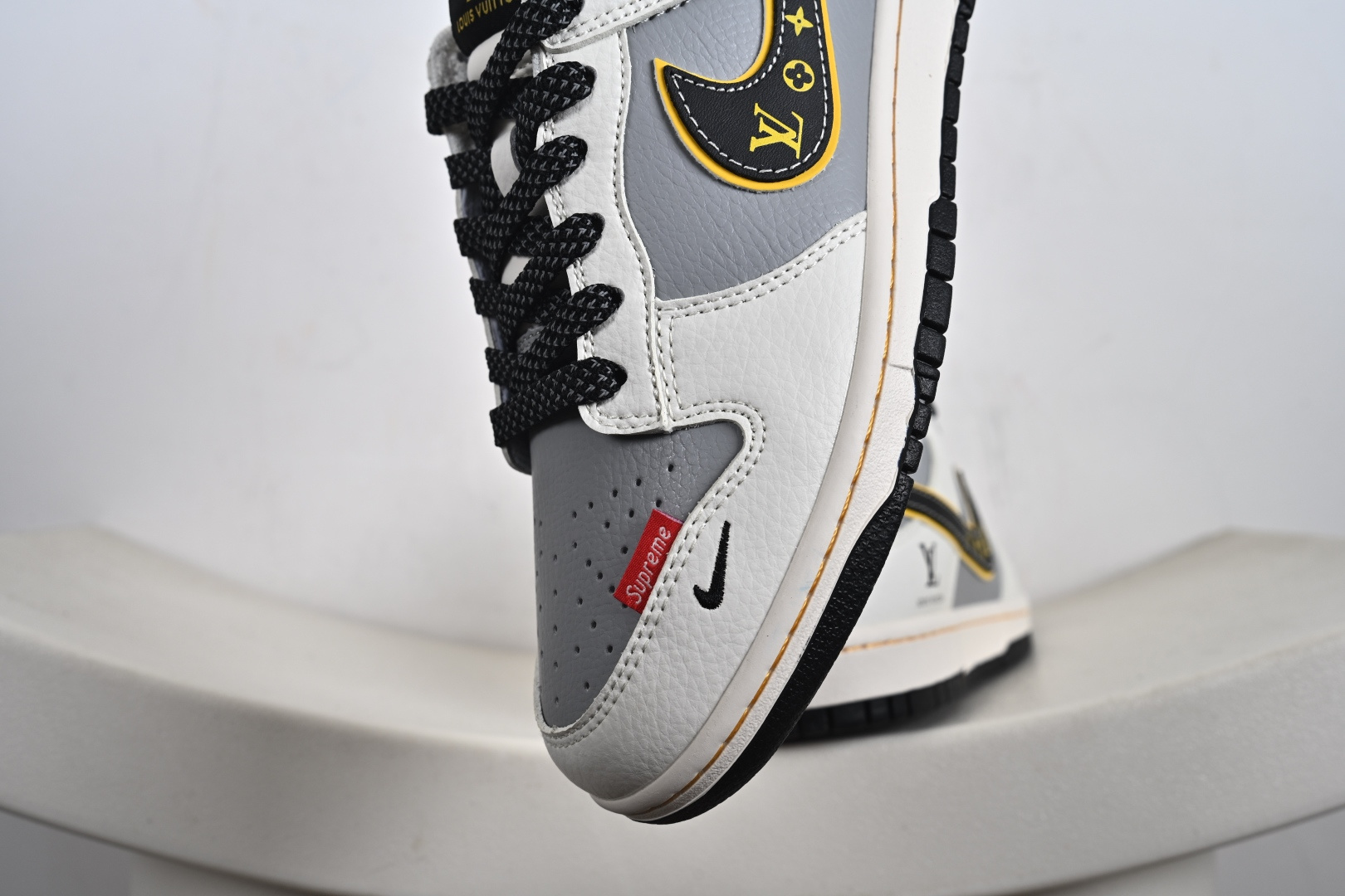 240 NIKE Dunk Low RETRO 联名款 ZY1618-009