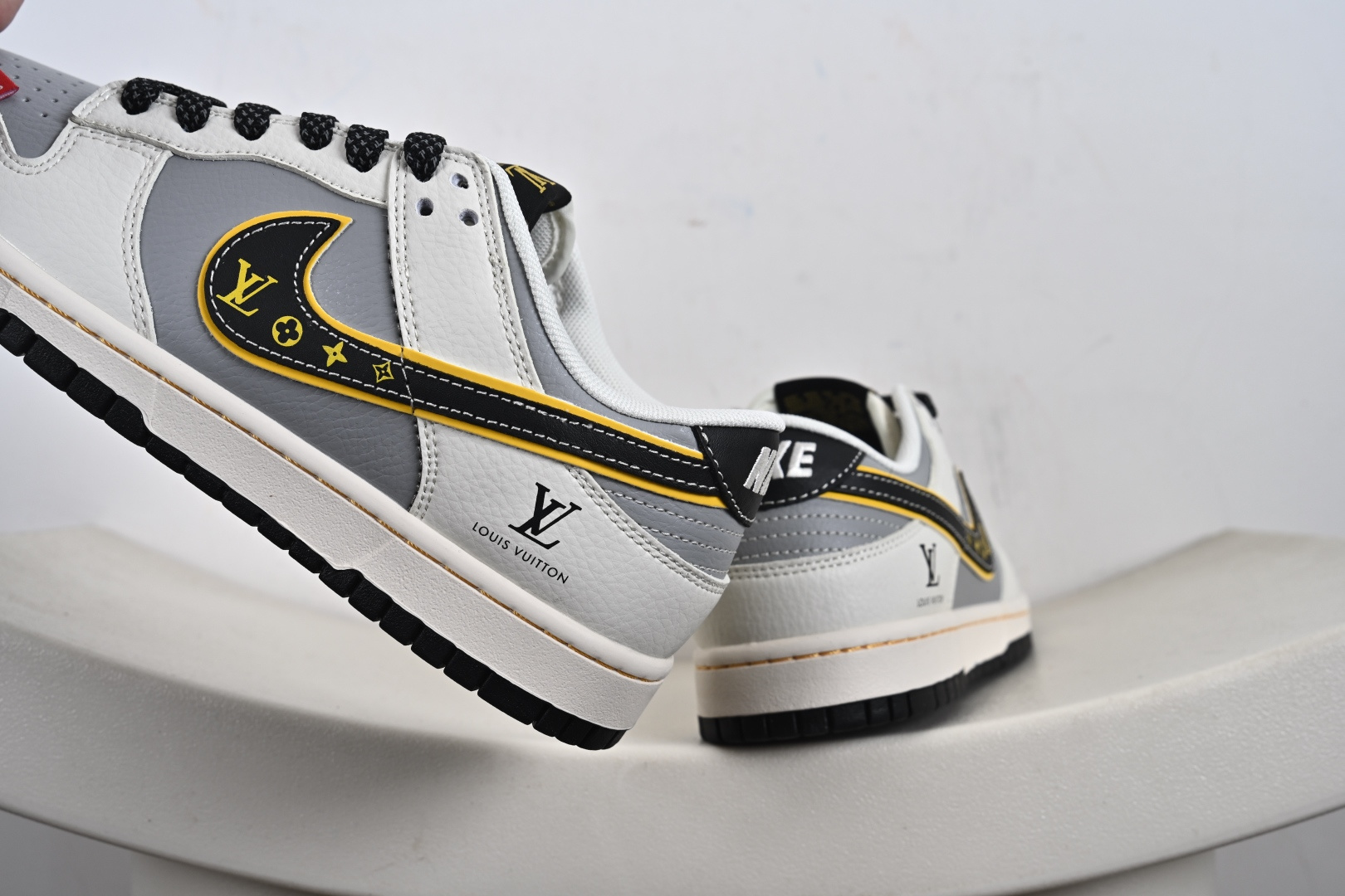 240 NIKE Dunk Low RETRO 联名款 ZY1618-009