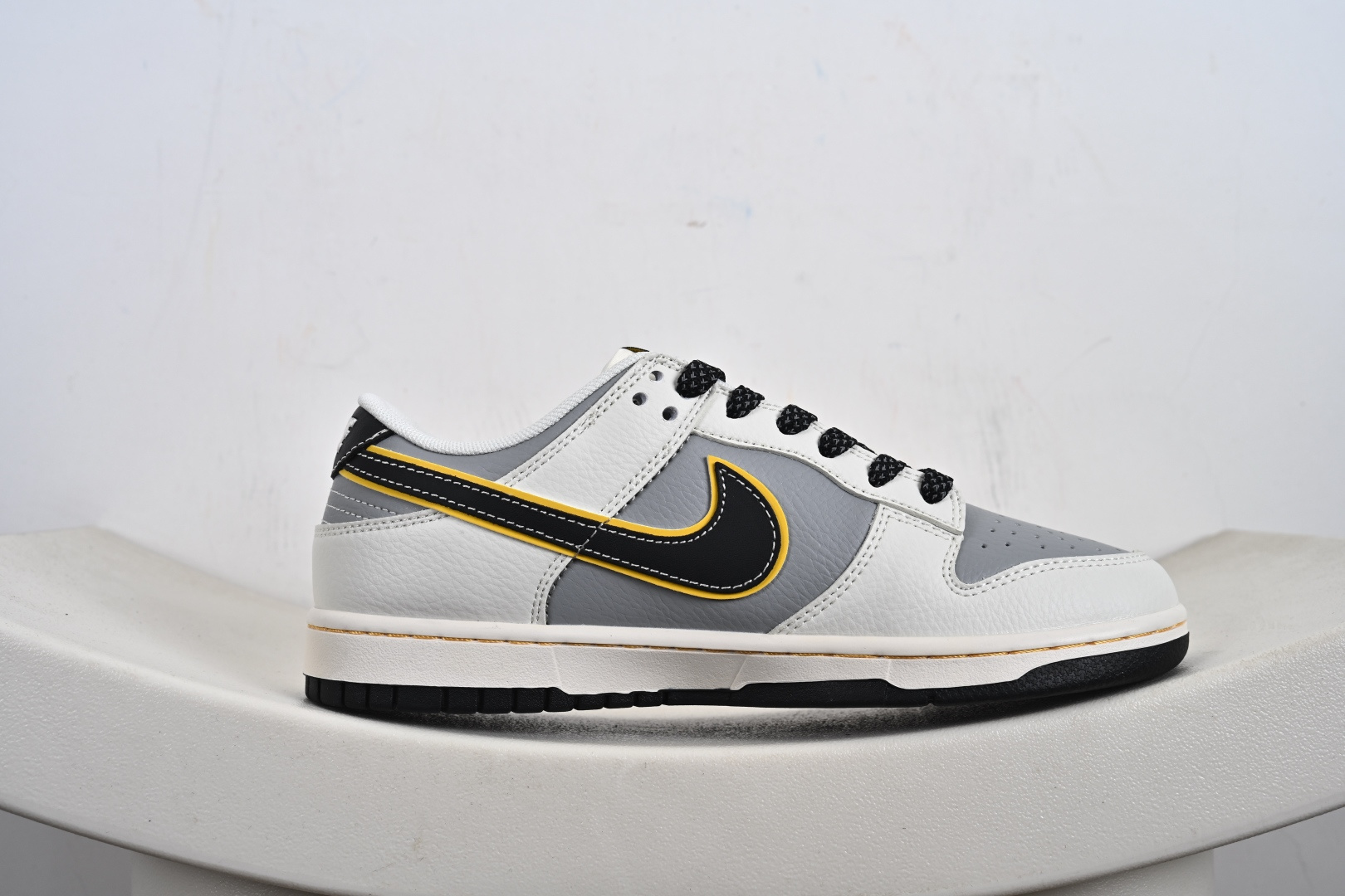 240 NIKE Dunk Low RETRO 联名款 ZY1618-009