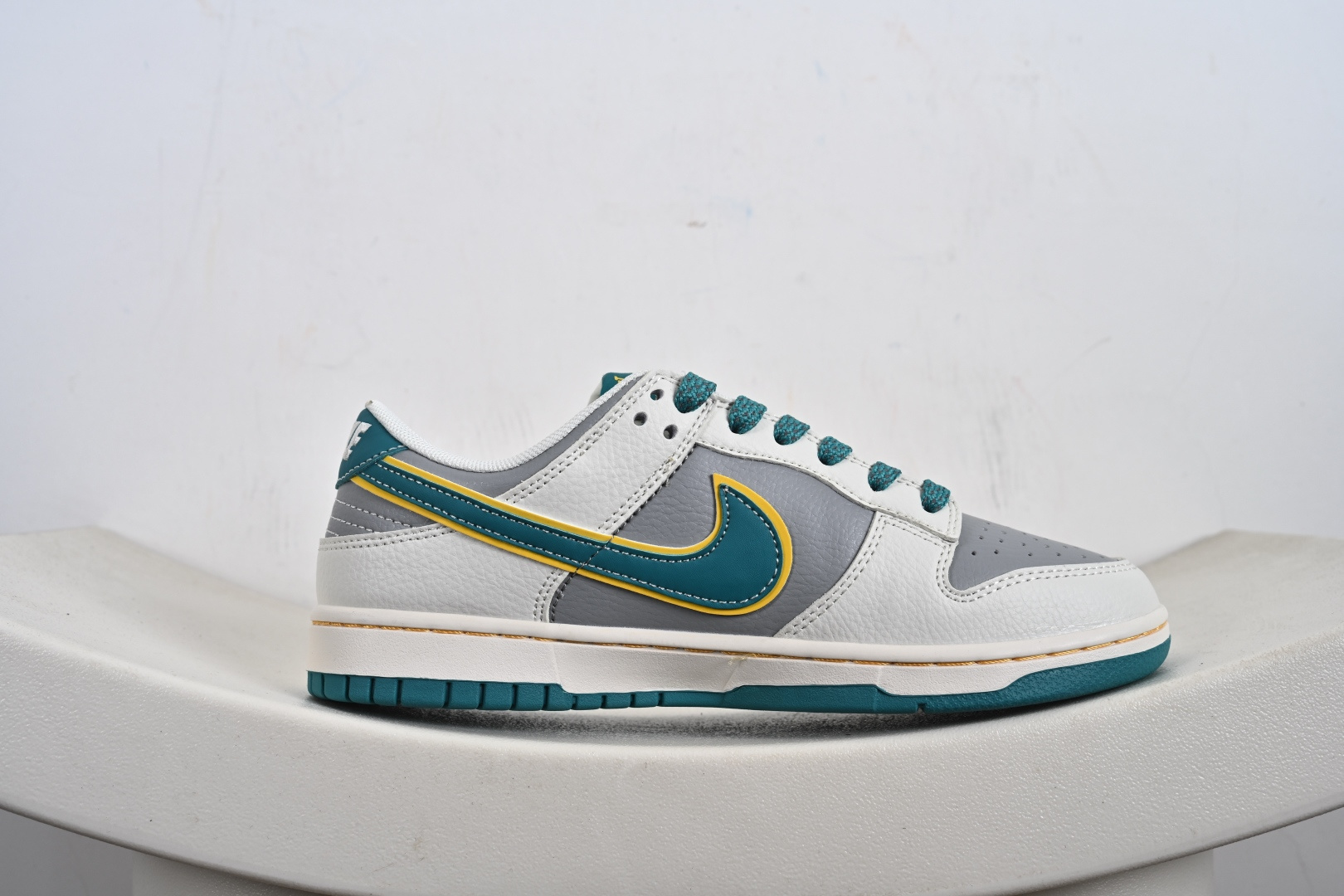 240 NIKE Dunk Low RETRO 联名款 ZY1618-005