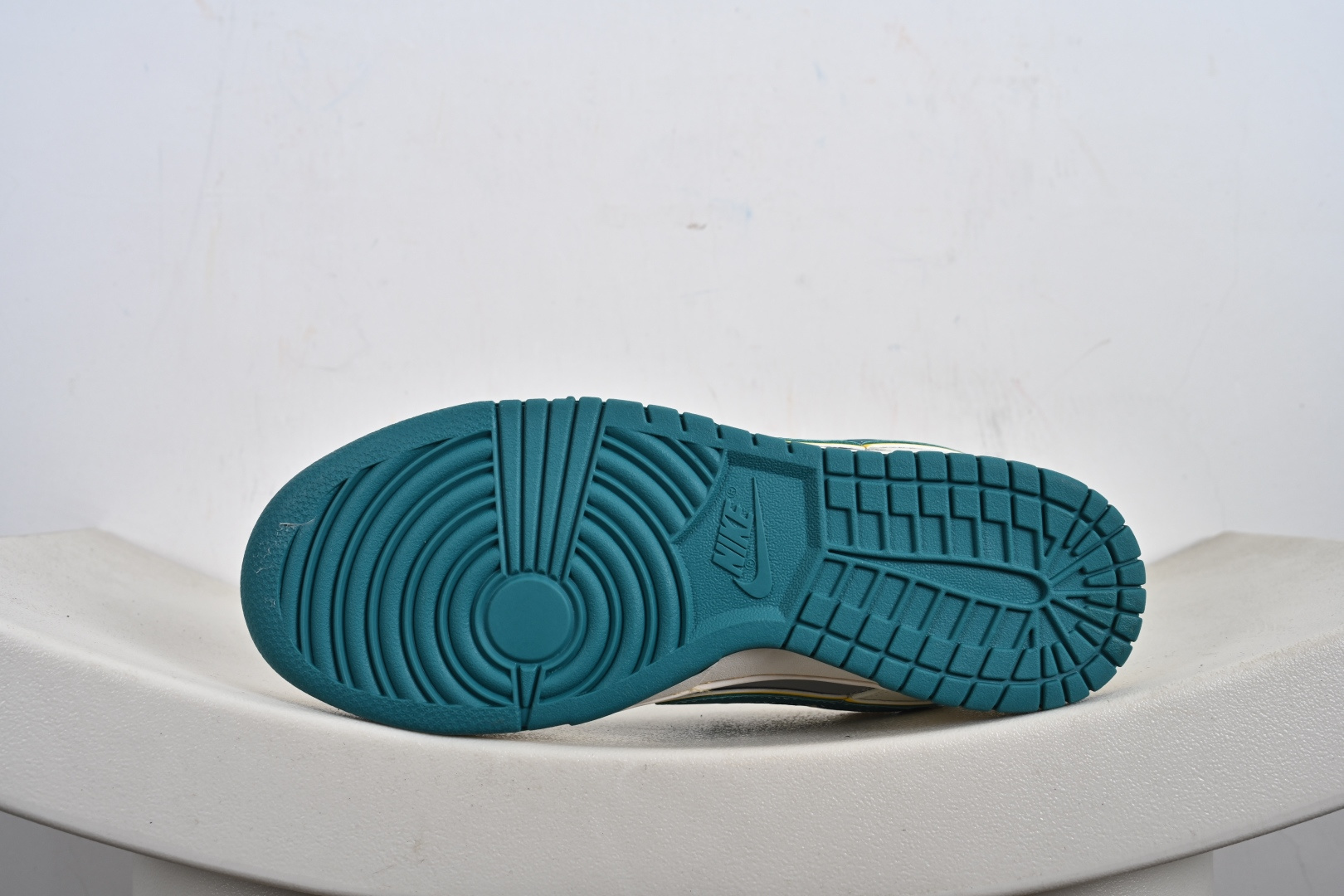 240 NIKE Dunk Low RETRO 联名款 ZY1618-005