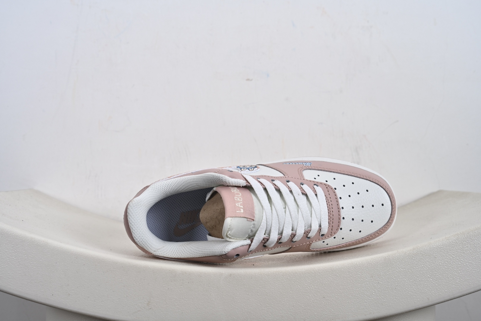 240 NIke Air Force 1 '07 Low 空军一号低帮 运动鞋 休闲鞋 KJ5188-005