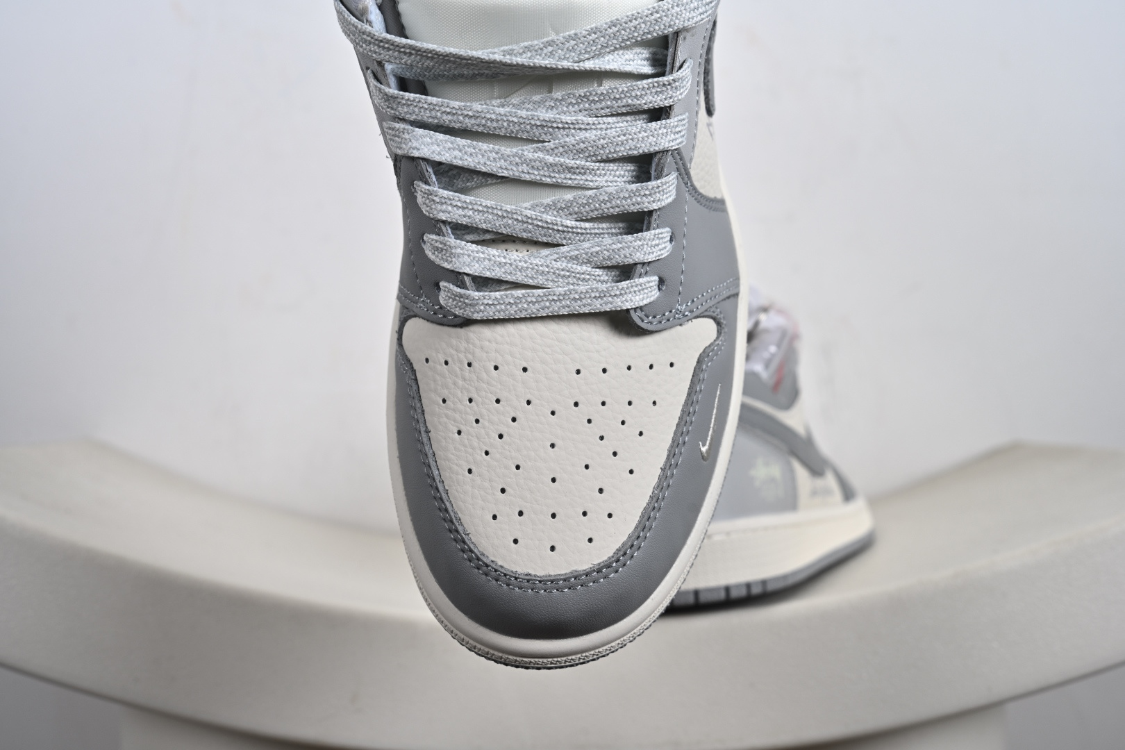 260 Air Jordan 1 Low 斯图西 联名 高端定制 低帮复古篮球鞋 QD1988-006