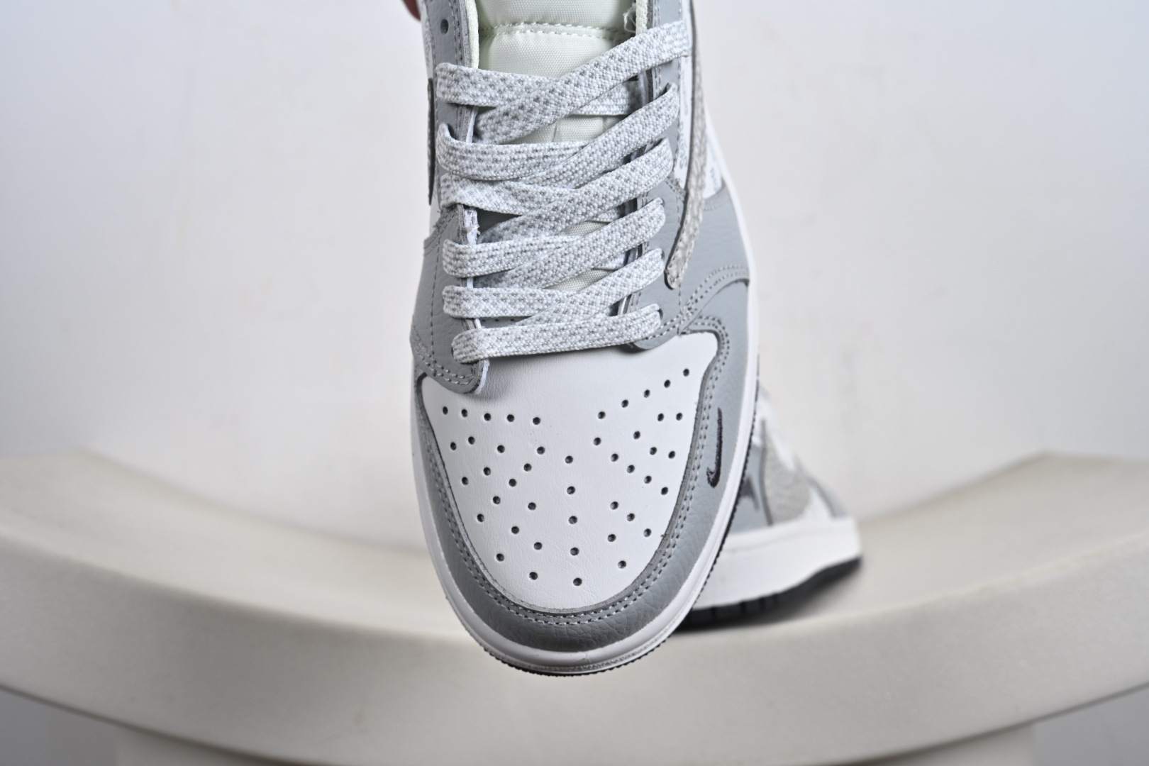 260 Fragment x Travis Scott x 斯图西 Air Jordan 1 Low 解构鞋带 DZ5899-026