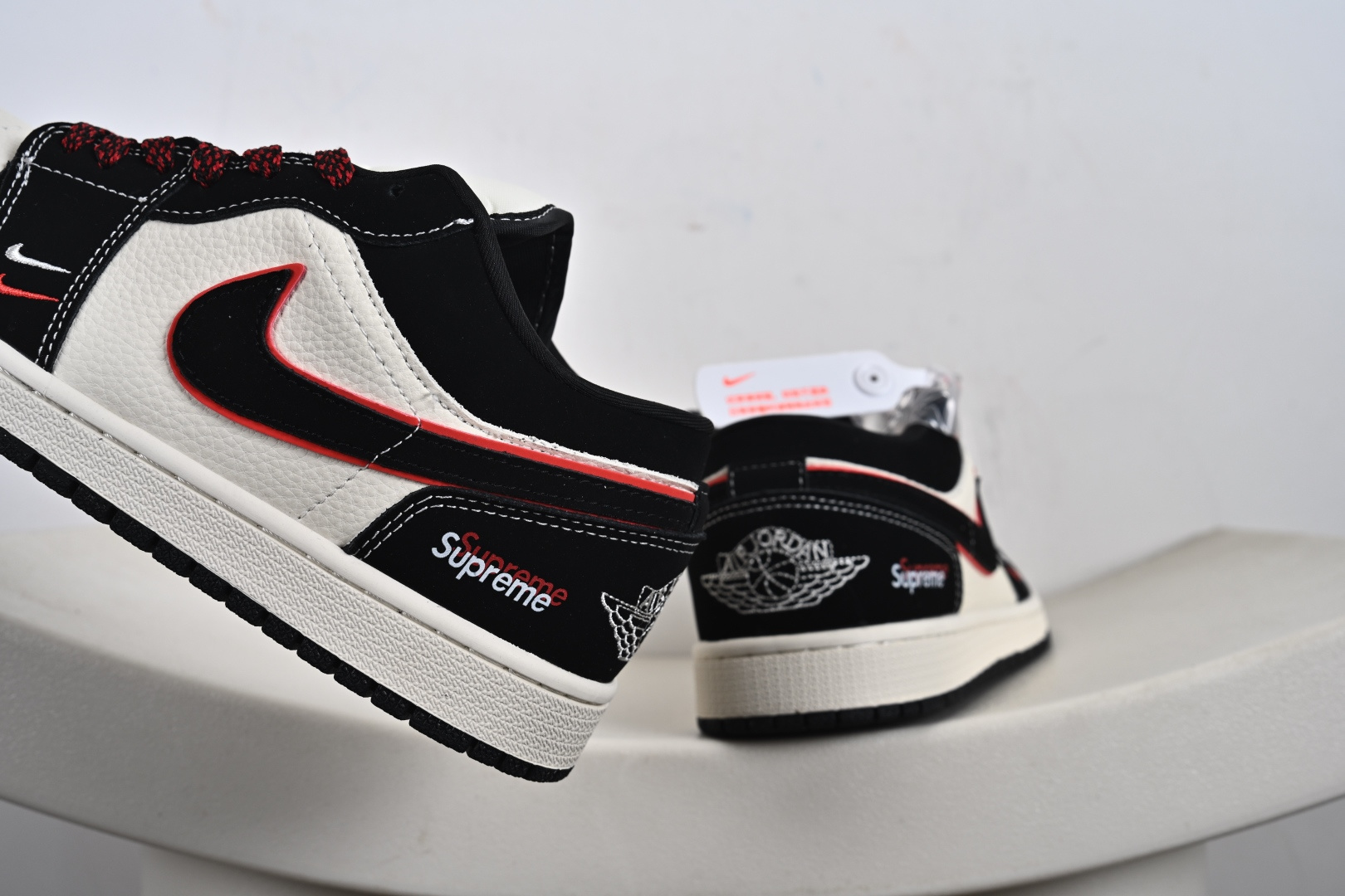 Nike Jordan Air Jordan 1 “斯图西联名——字母绿黑勾” 高端定制 乔丹低帮休闲板鞋 QJ1988-002-莆田鞋,莆田鞋货源,高仿鞋,高仿鞋货源,安福档口,莆田高仿鞋,莆田鞋批发,高仿鞋批发,莆田高仿运动鞋,高仿运动鞋,莆田运动鞋 Nike Jordan Air Jordan 1 “斯图西联名——字母绿黑勾” 高端定制 乔丹低帮休闲板鞋 QJ1988-002