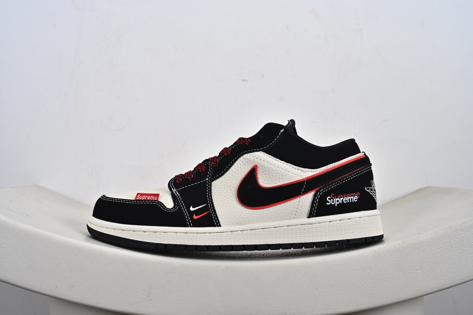 Nike Jordan Air Jordan 1 “斯图西联名——字母绿黑勾” 高端定制 乔丹低帮休闲板鞋 QJ1988-002-莆田鞋,莆田鞋货源,高仿鞋,高仿鞋货源,安福档口,莆田高仿鞋,莆田鞋批发,高仿鞋批发,莆田高仿运动鞋,高仿运动鞋,莆田运动鞋 Nike Jordan Air Jordan 1 “斯图西联名——字母绿黑勾” 高端定制 乔丹低帮休闲板鞋 QJ1988-002