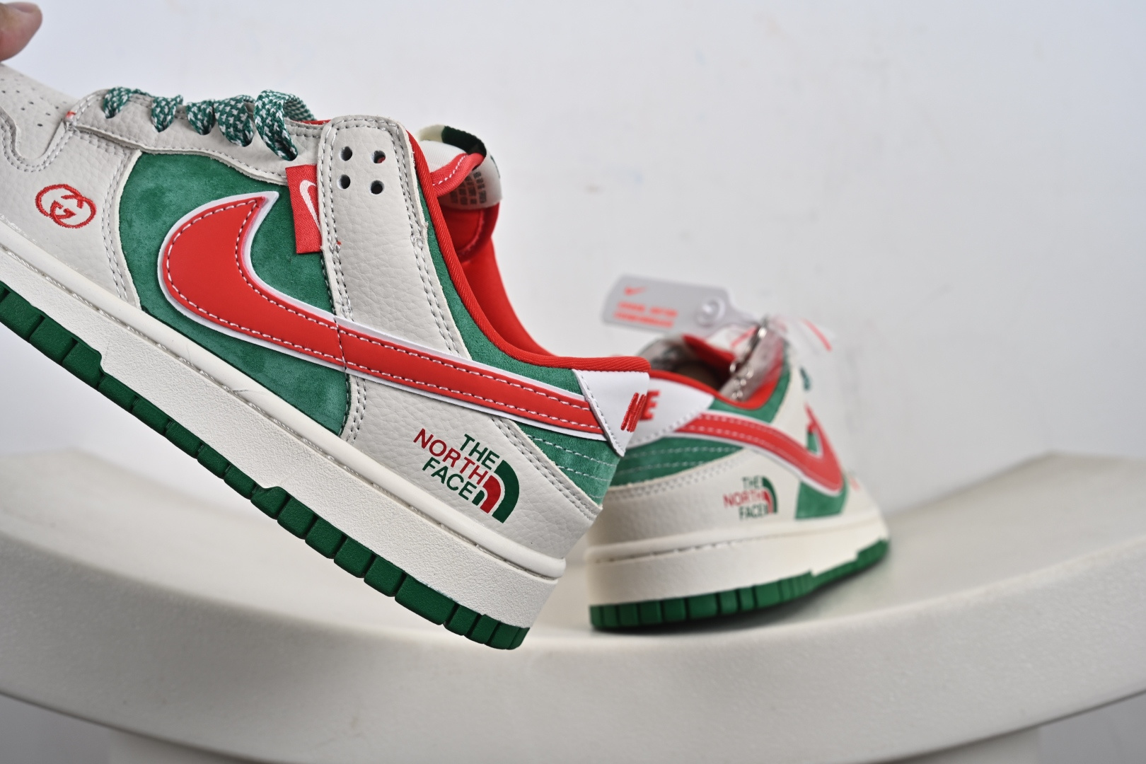 260 Nike SB Dunk Low周年高端定制 低帮休闲板鞋 DG1988-011