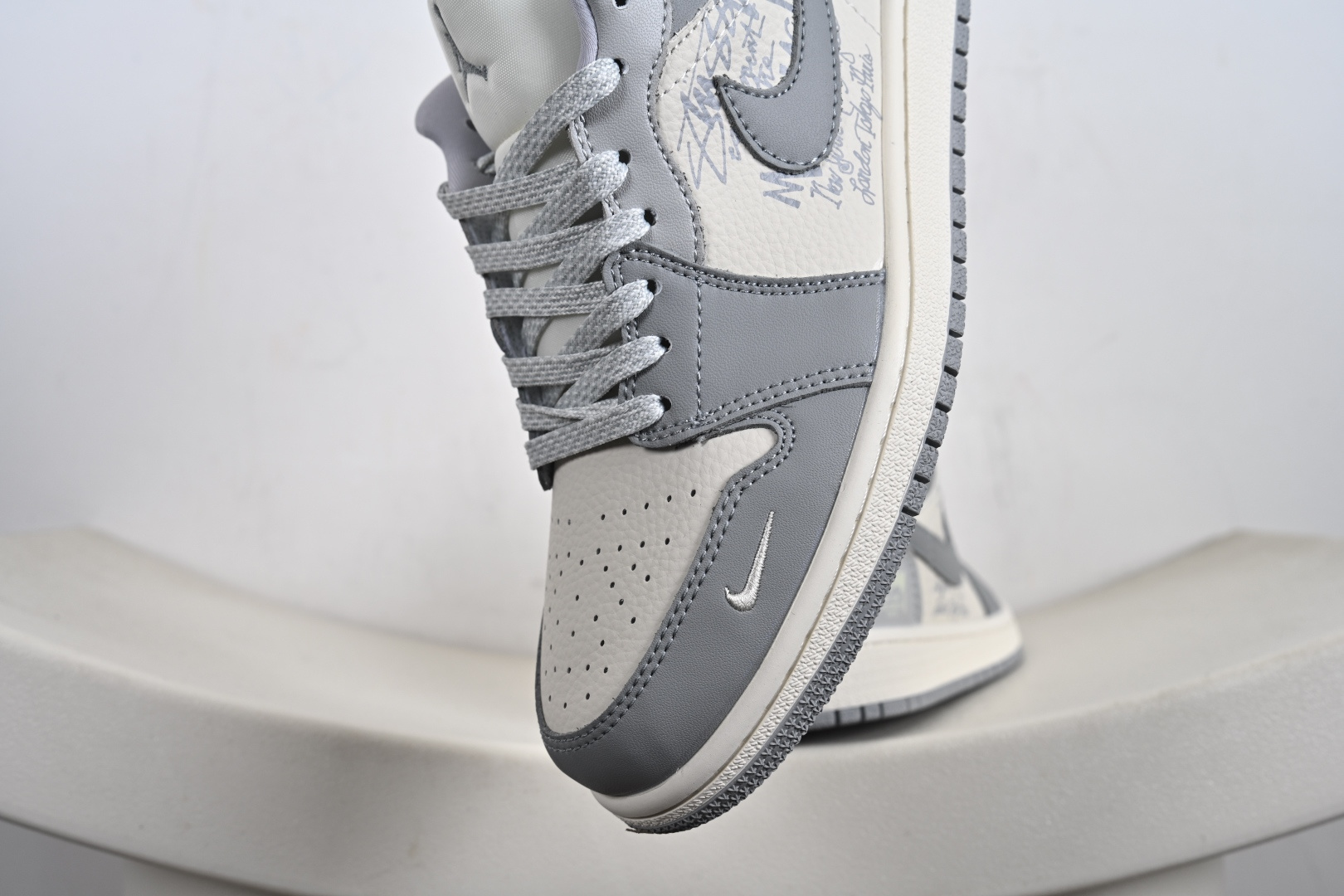 260 Nike Air Jordan 1 Low 定制配色 斯图西联名 定制AJ联名-高端定制 低帮复古文化板鞋 QD1988-006