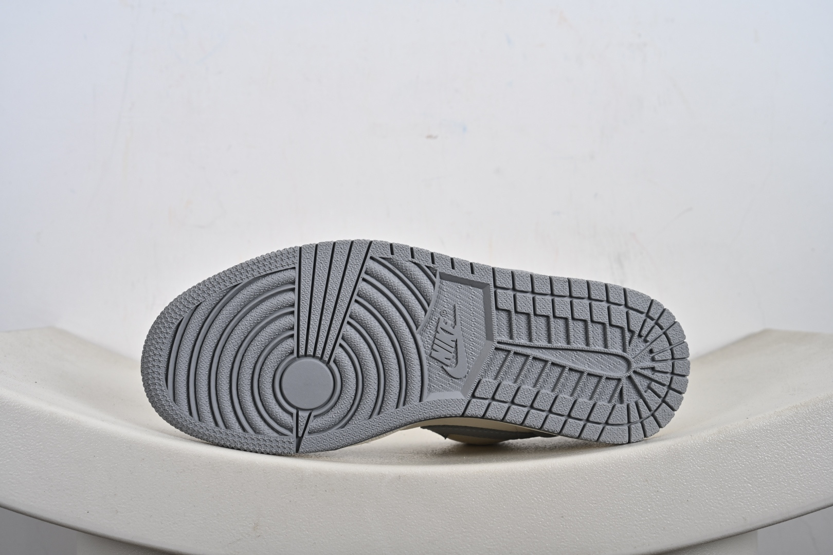 260 Nike Air Jordan 1 Low 定制配色 斯图西联名 定制AJ联名-高端定制 低帮复古文化板鞋 QD1988-006