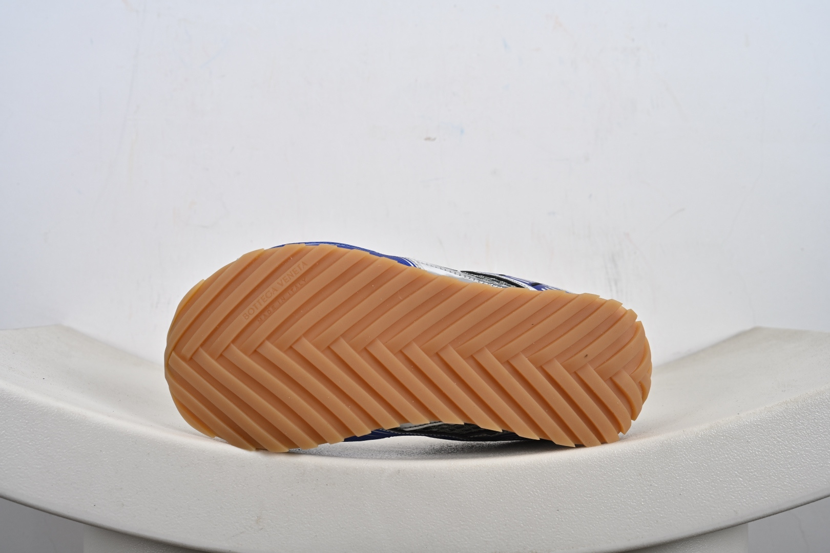 300 Bottega Veneta葆蝶家 Orbit