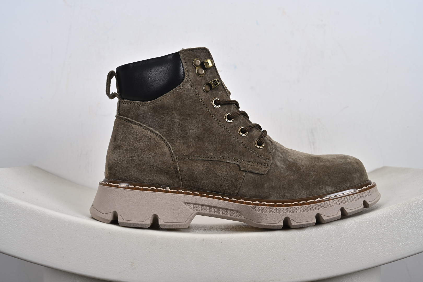 280 UGG Tasman Weather Hybrid 塔斯曼混合系列中帮轻量休闲马丁靴