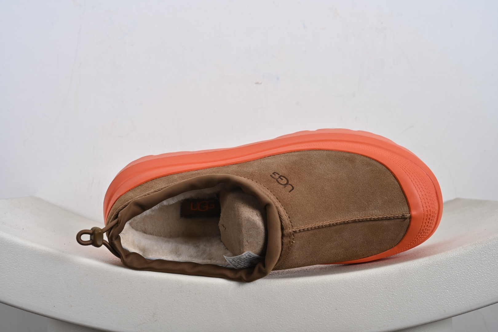 260 UGG “塔斯曼低筒” 王一博同款 4cm厚底 低筒 M/1144096