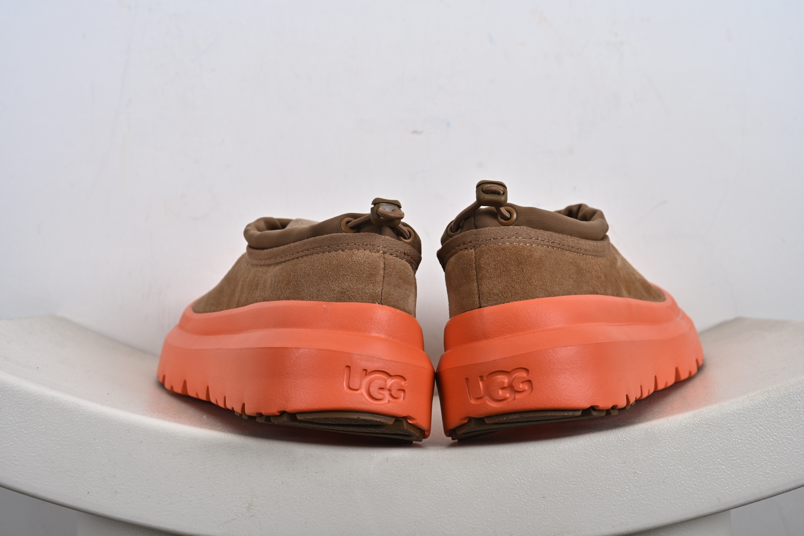 260 UGG “塔斯曼低筒” 王一博同款 4cm厚底 低筒 M/1144096