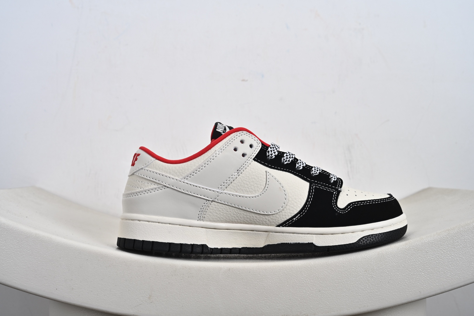 260 定制版 Nike Jordan Air Jordan 1“子弹” 高端定制 低帮 复古 减震 防滑 耐磨 篮球鞋 SR8888-010