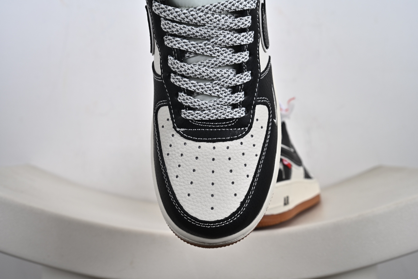 240 定制版 Nike Air Force 1'07 Low 斯图西联名 米黑生胶底 空军一号低帮休闲板鞋 DD1982-323