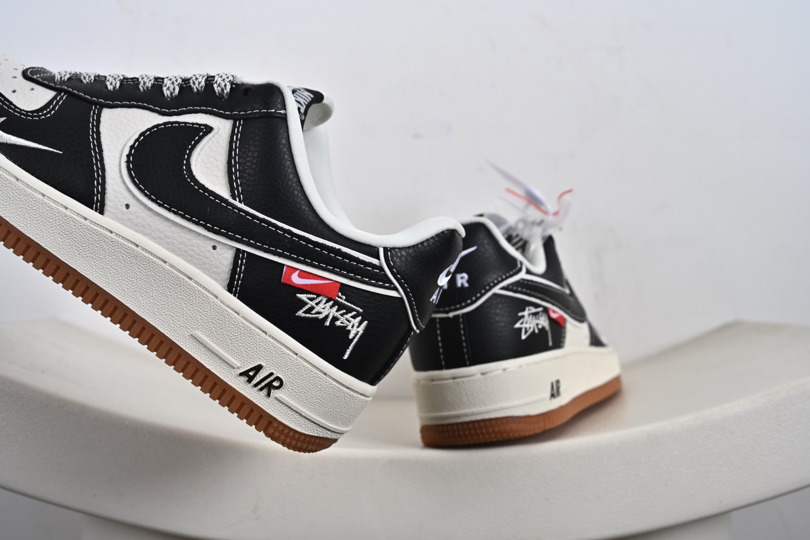 240 定制版 Nike Air Force 1'07 Low 斯图西联名 米黑生胶底 空军一号低帮休闲板鞋 DD1982-323