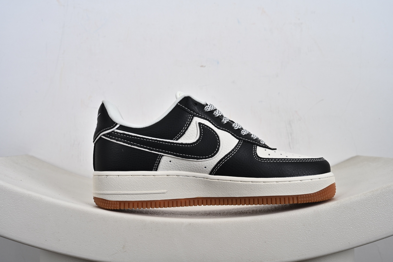 240 定制版 Nike Air Force 1'07 Low 斯图西联名 米黑生胶底 空军一号低帮休闲板鞋 DD1982-323