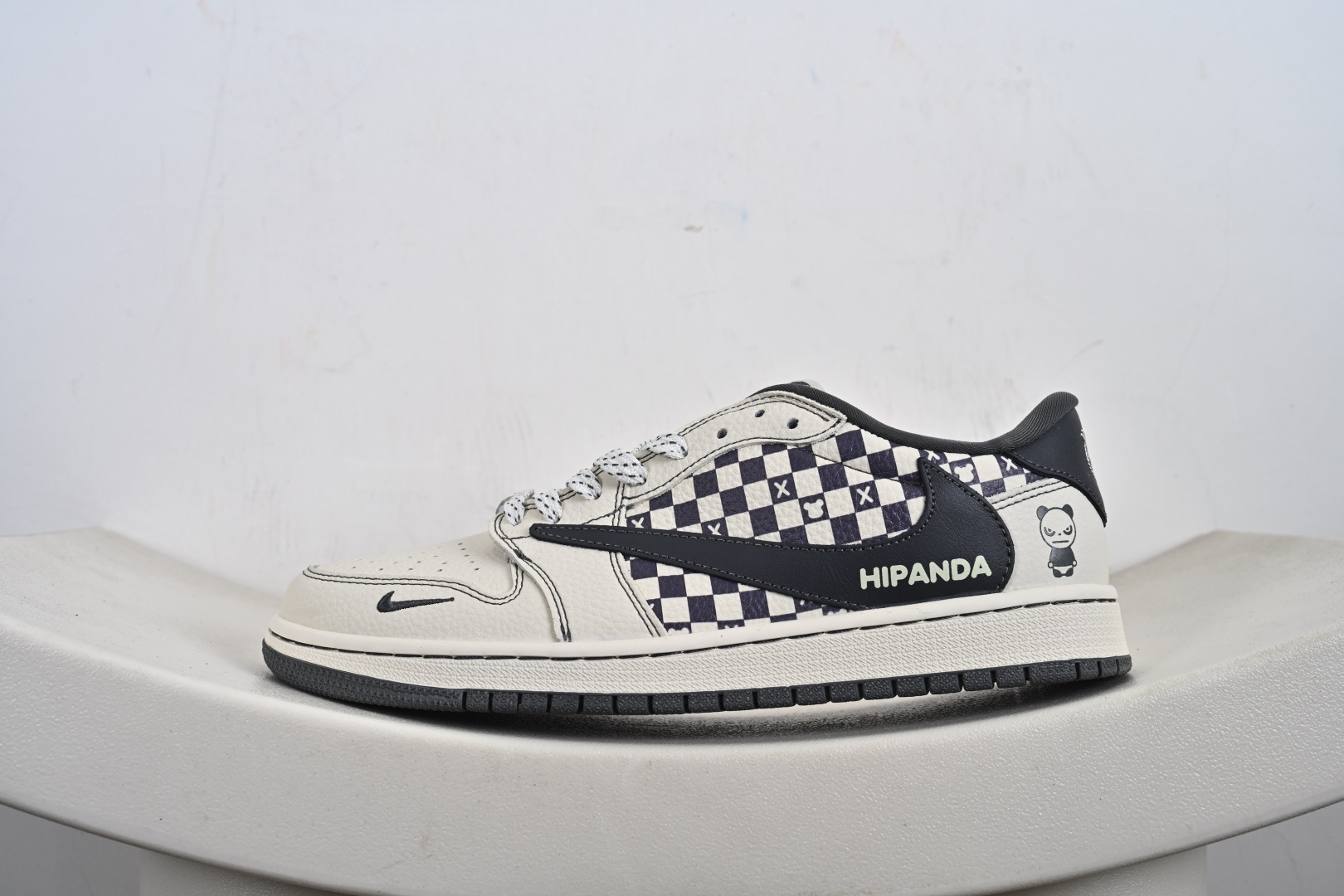 定制版 高端定制 Travis Scott x Fragment Design x Jordan Air Jordan 1 Low SP “暴力熊联名------白灰方格” 高端定制 倒钩三方联名低帮篮球鞋 XD1979-001