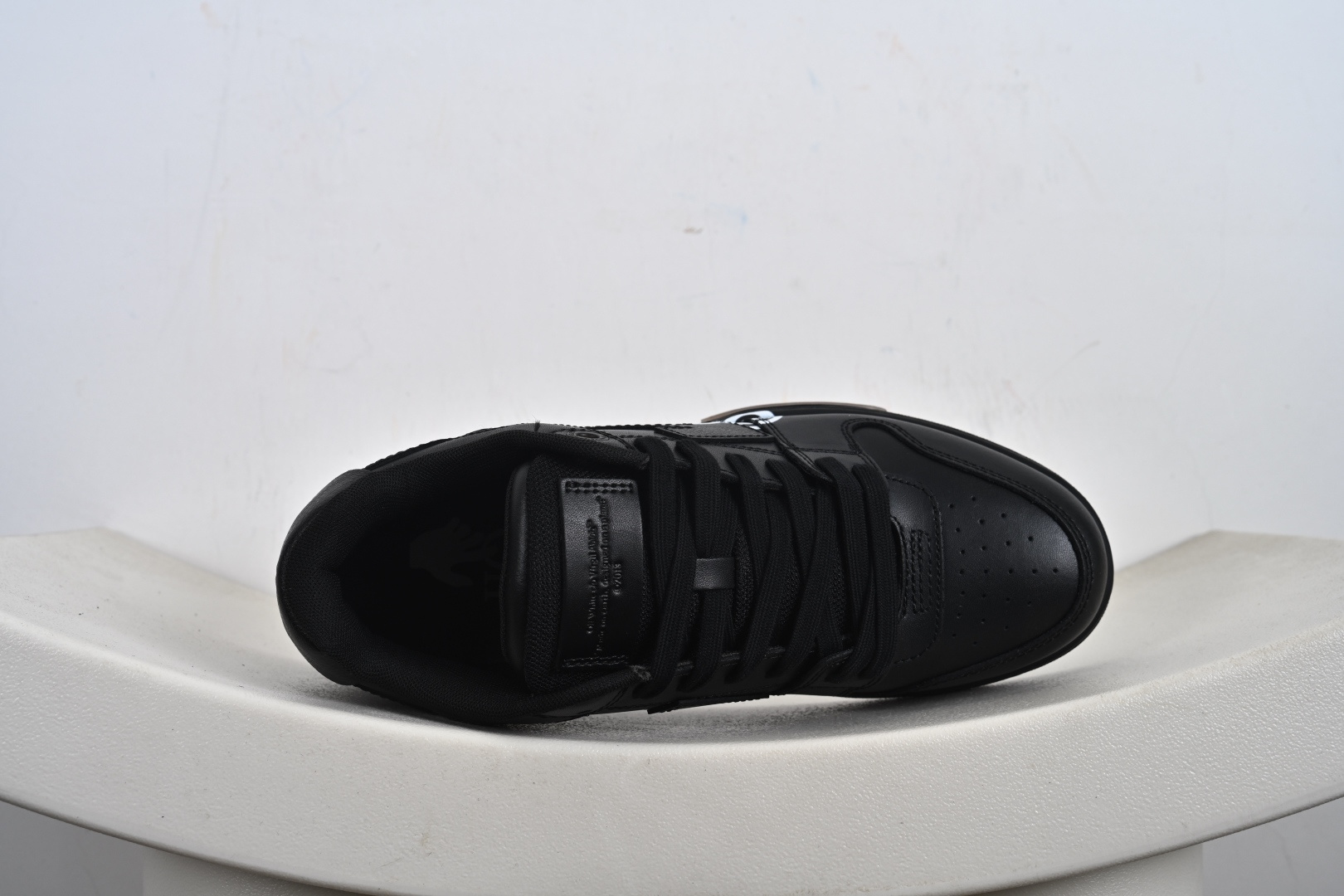 320 OFF-WHITE Out Of Office 低帮系带时尚板鞋