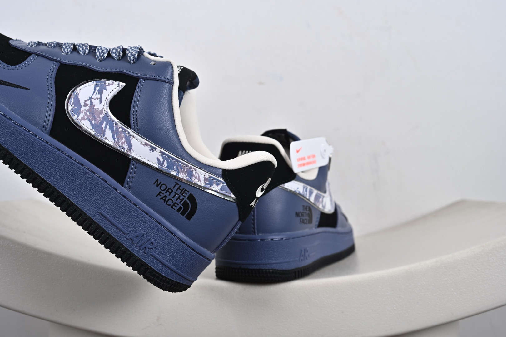 240 定制版 Air Force 1'07 Low 北面联名 空军一号低帮休闲板鞋 KJ1688-018