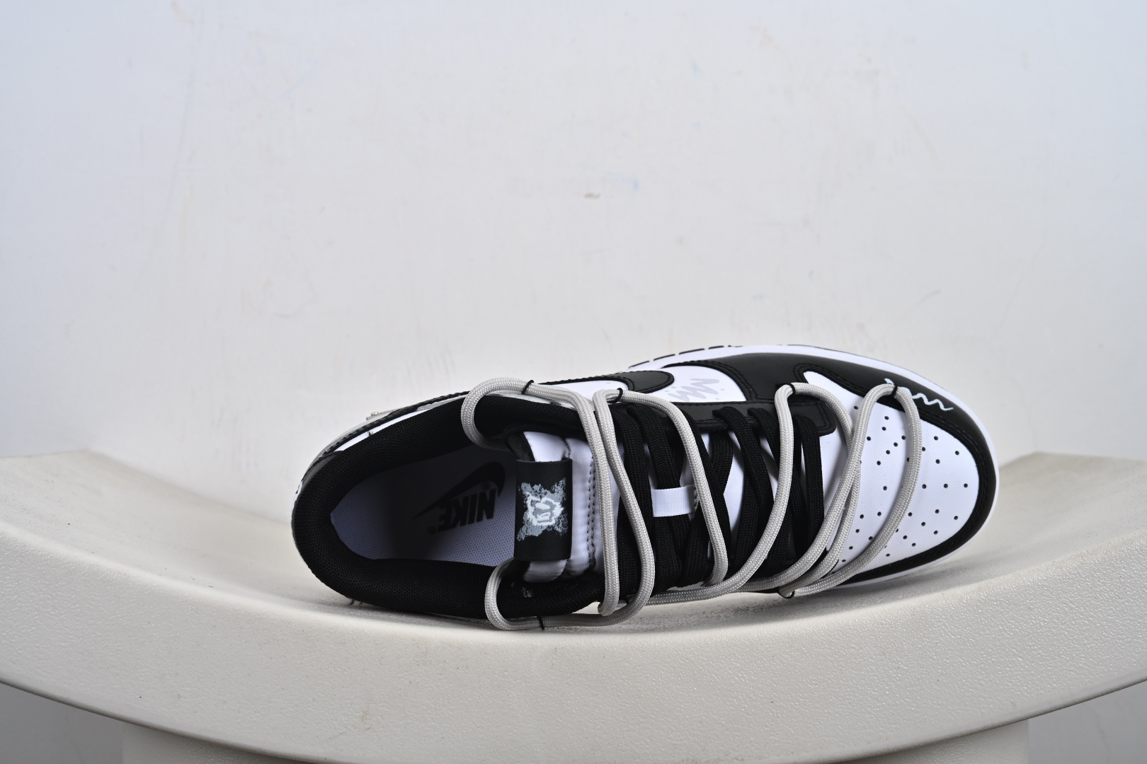 260 定制版 Nike SB Dunk Low 绑带 周年高端定制 低帮休闲板鞋 DD1391-100