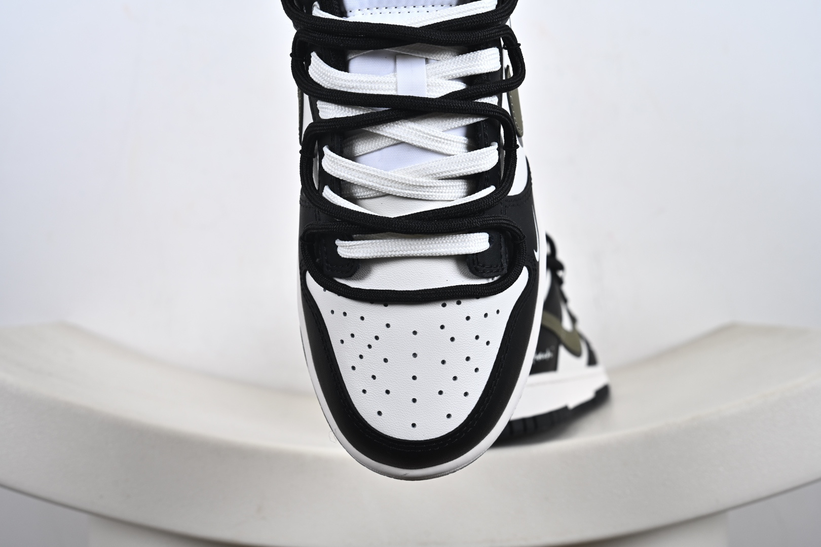 240 定制版 山居冷茶 NK SB Dunk Low 绑带 周年高端定制 低帮休闲板鞋 BG0512-083