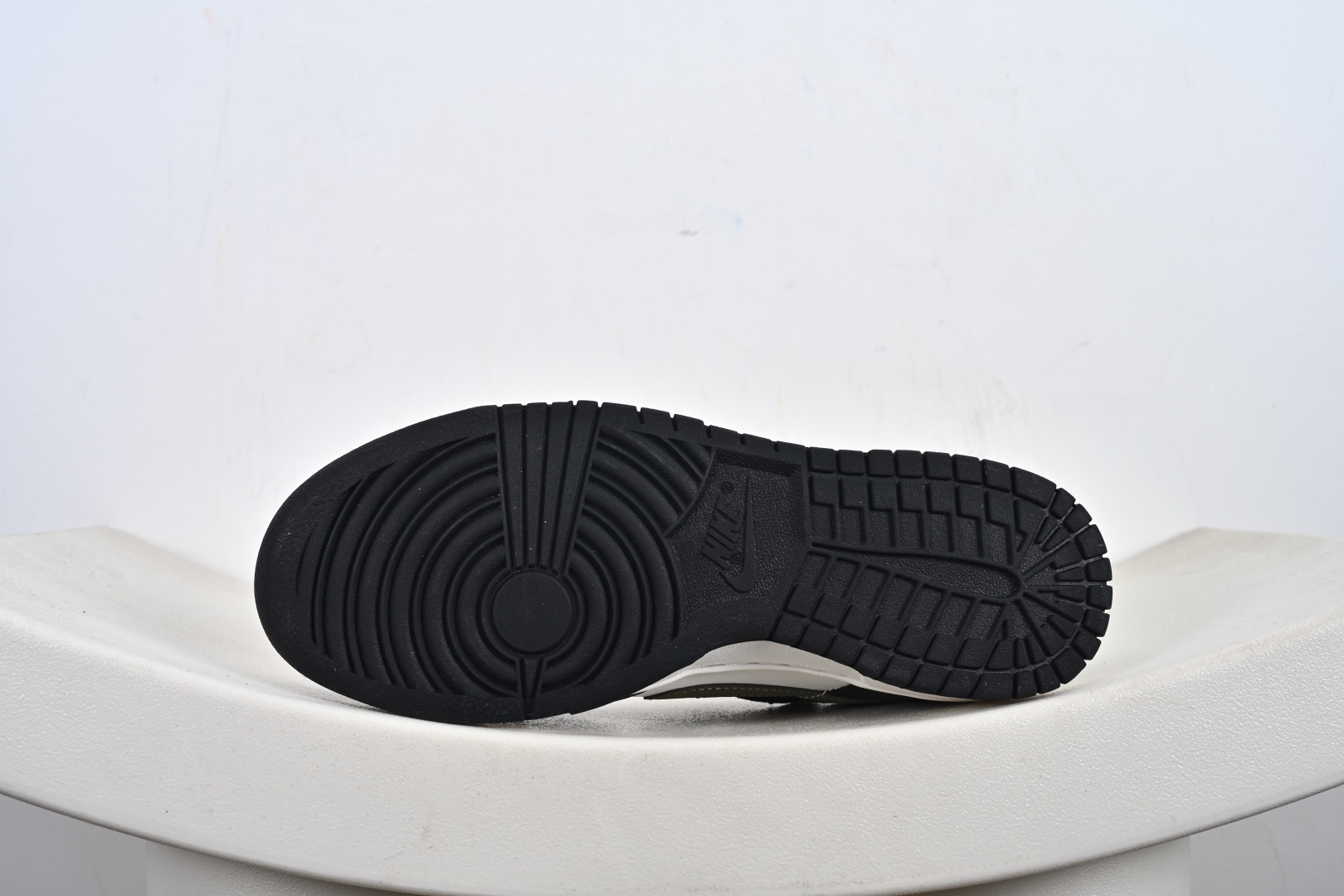 240 定制版 山居冷茶 NK SB Dunk Low 绑带 周年高端定制 低帮休闲板鞋 BG0512-083