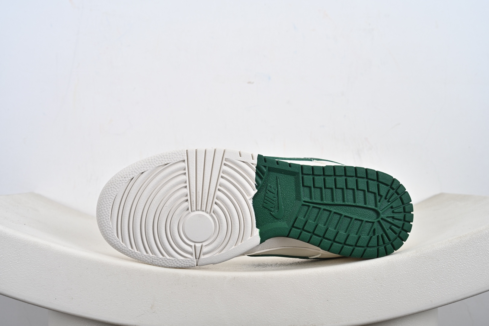 260 Nike SB Dunk Low“NBA联名——凯尔特人” 周年高端定制 低帮休闲板鞋 CS1688-106