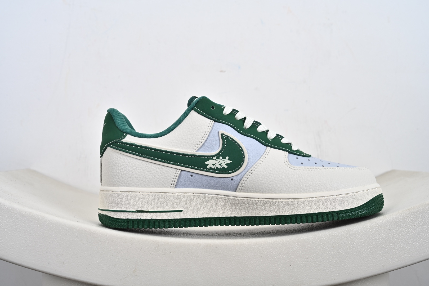 240 NIke Air Force 1 '07 Low 空军一号低帮 运动鞋 休闲鞋 DD1982-305