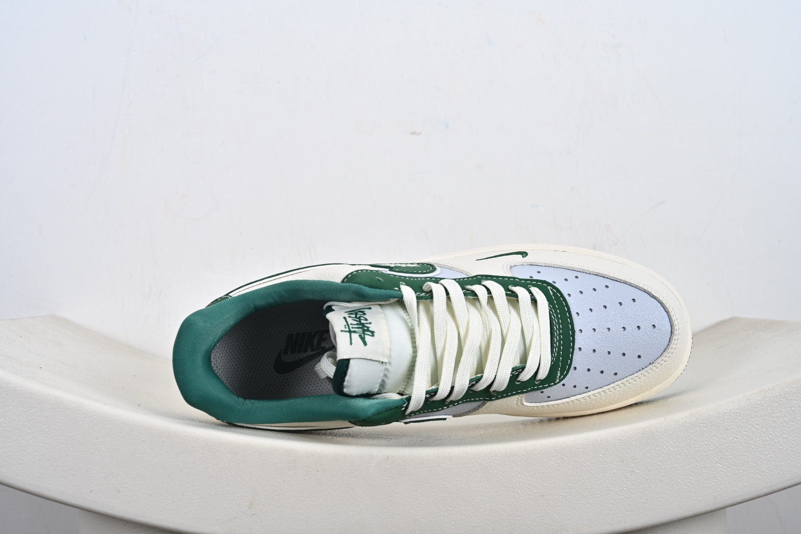 240 NIke Air Force 1 '07 Low 空军一号低帮 运动鞋 休闲鞋 DD1982-305