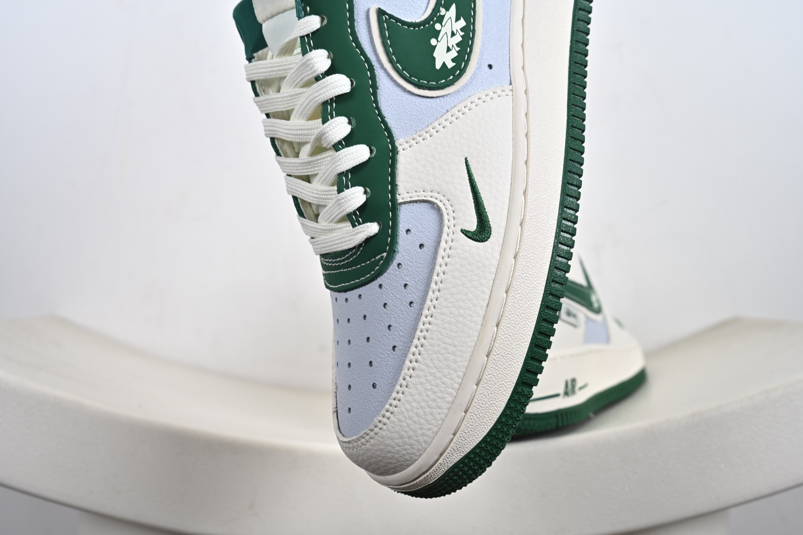 240 NIke Air Force 1 '07 Low 空军一号低帮 运动鞋 休闲鞋 DD1982-305
