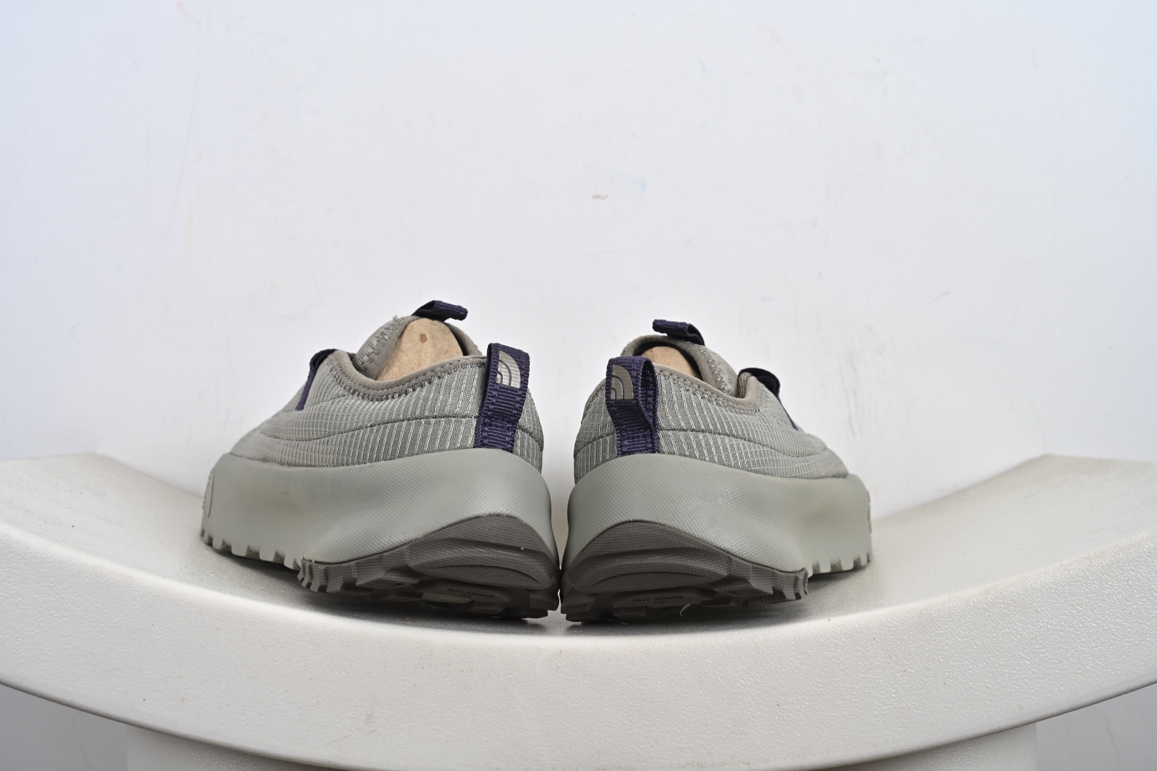 160 The North Face Thermoball Traction 北面冬季加绒透气轻盈休闲套鞋 NFOA8A93-511