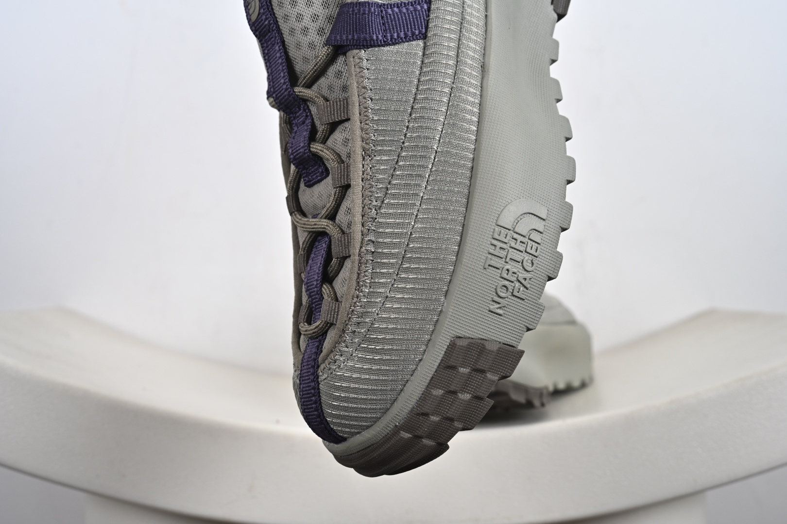 160 The North Face Thermoball Traction 北面冬季加绒透气轻盈休闲套鞋 NFOA8A93-511