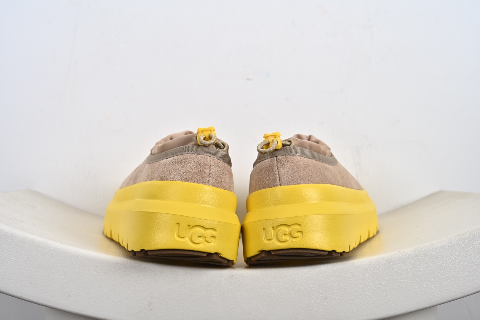 260 UGG “塔斯曼低筒” 王一博同款 4cm厚底 低筒 M/1158351