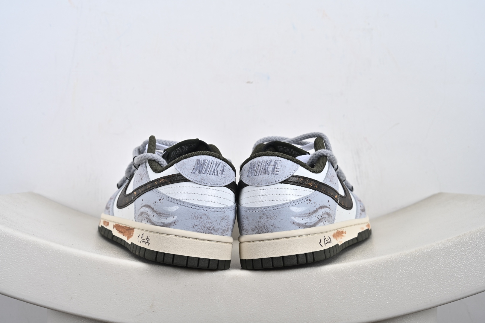 260 NK Dunk Low 素履流金 HF5441-102