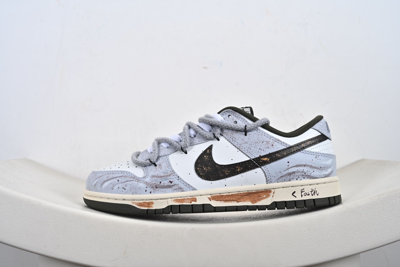 260 NK Dunk Low 素履流金 HF5441-102